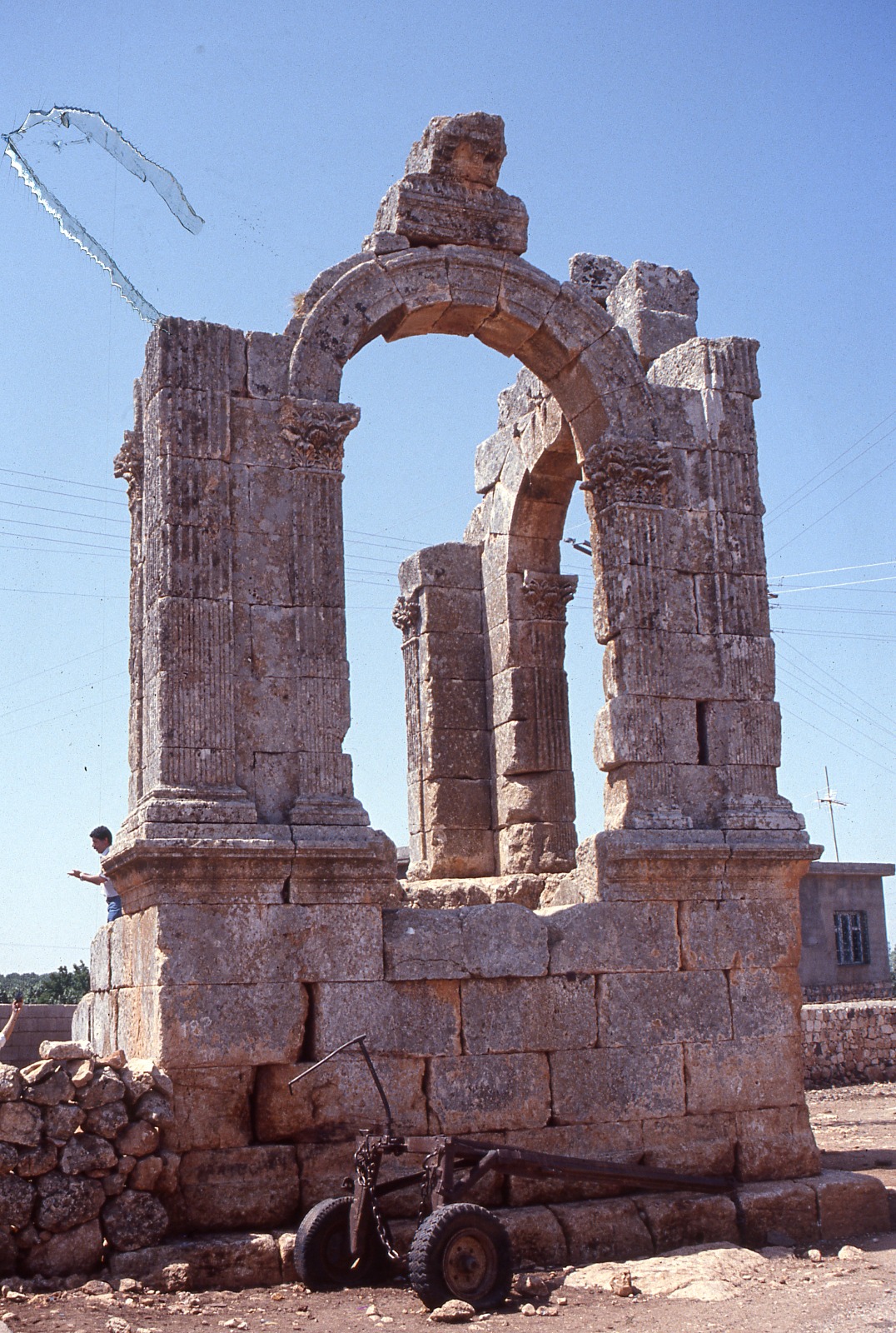 HASANOĞLU ANIT MEZARI